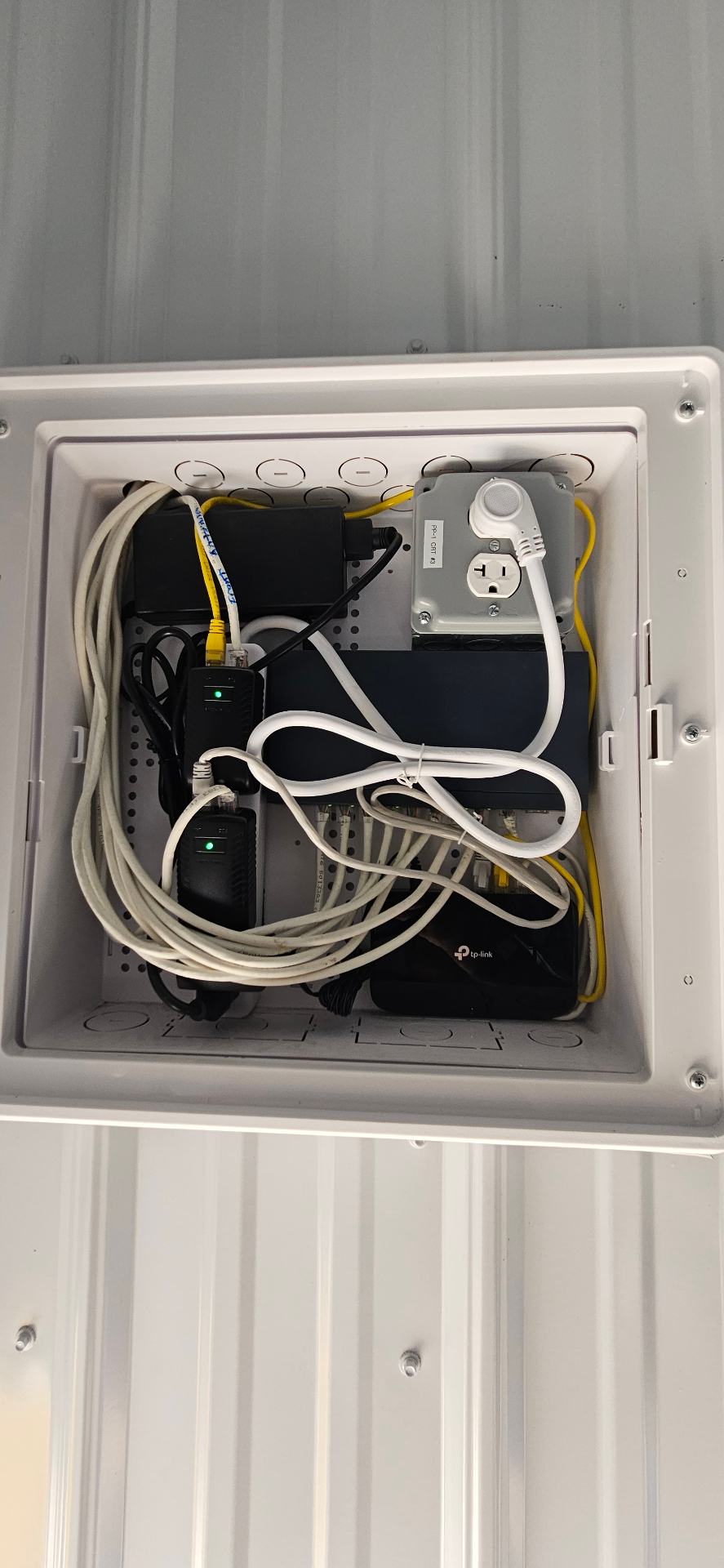 Structured data cabling installation